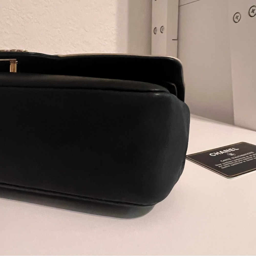 Chanel Black and Gold Women's Bag - Picture 6 of 14